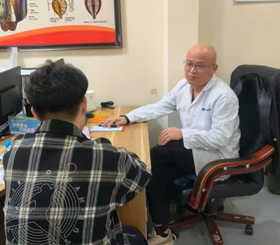 亳州市|男科医师高朋磊：守护男性健康，专业男科诊疗