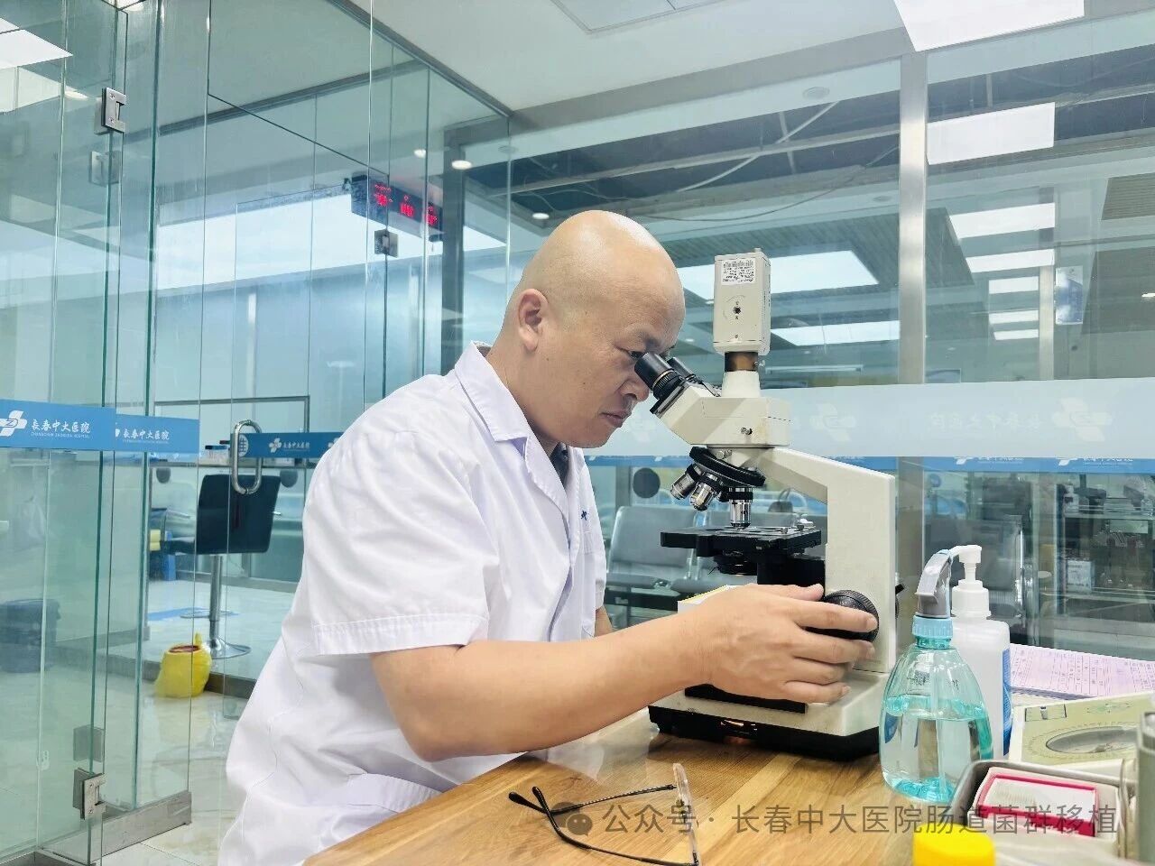 亳州市|高朋磊医师：左手男科临床，右手肠道菌群移植深入研究